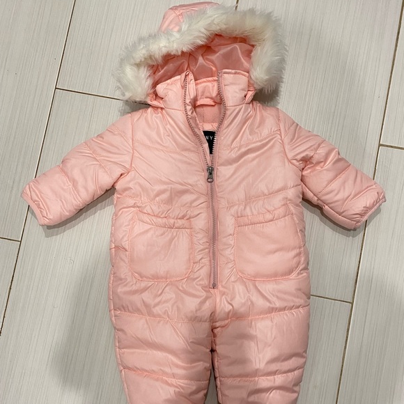 Like New Winter Baby 6/9 months DKNY Zip Up Hooded Snow Suit - Picture 3 of 7